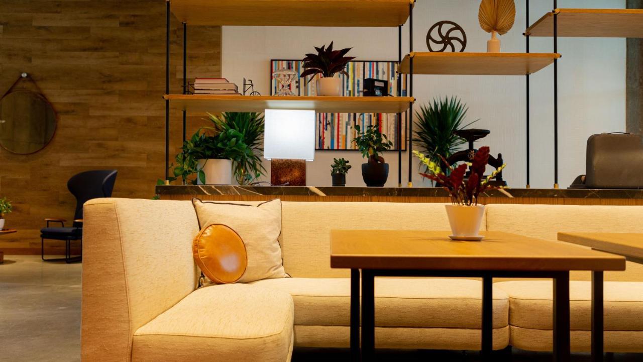 Whyhotel By Placemakr, Union Market *